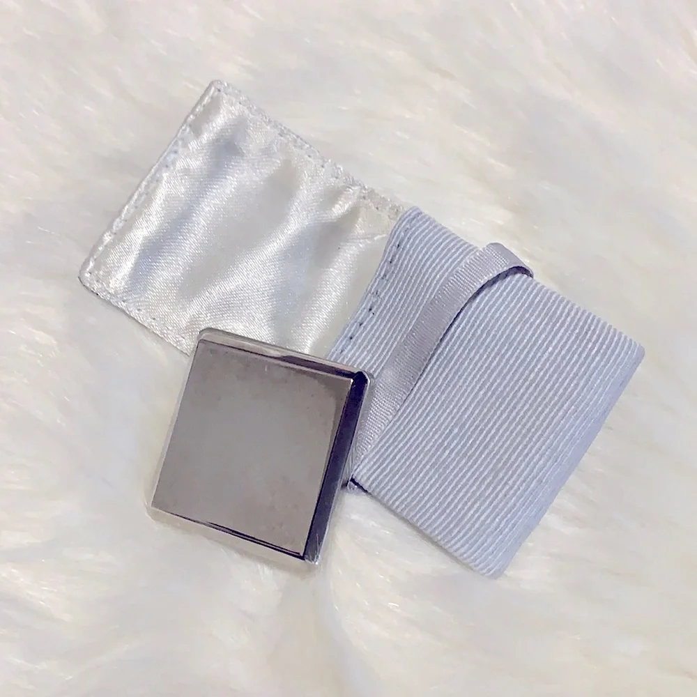 Rare Collectable:Calvin Klein “ETERNITY”
CK Powder Perfume+Satin Pouch NETwt 2g - Picture 5 of 11